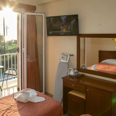 Apartmán Kouros & By Hotelius Agios Stefanos Avliotes (Corfu)