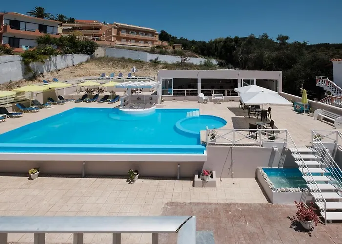 Kouros & By Hotelius Apartament *