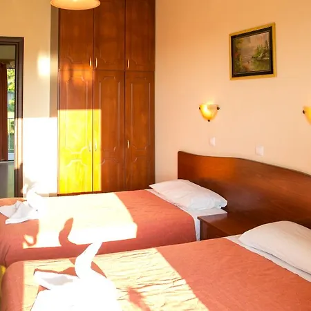 Apartament Kouros & By Hotelius