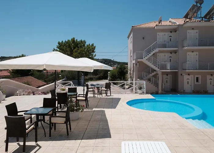 Апартаменты Kouros & By Hotelius *