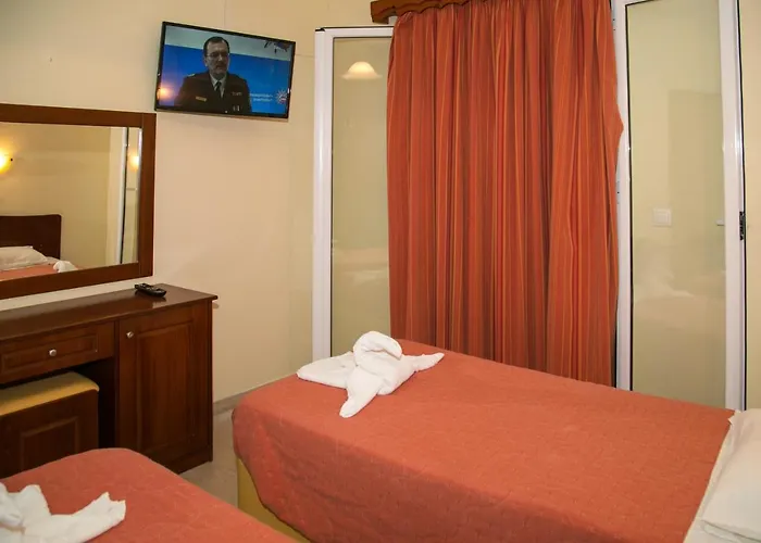 Kouros & By Hotelius Апартаменты Агиос Стефанос