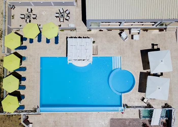 Апартаменты Kouros & By Hotelius *