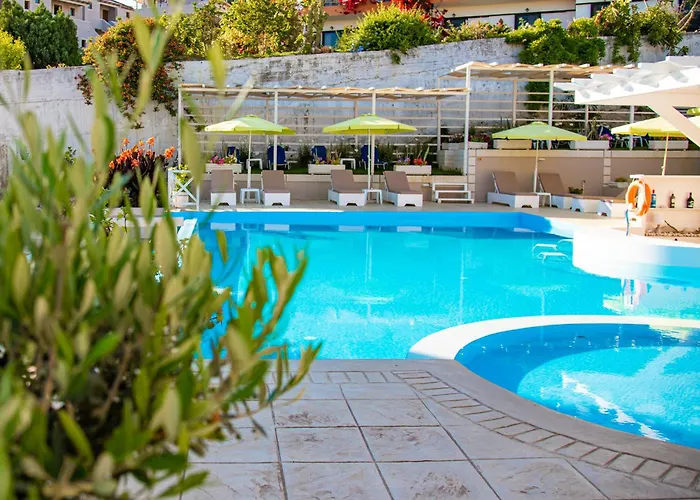 Апартаменты Kouros & By Hotelius *