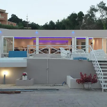 Kouros & By Hotelius Agios Stefanos Avliotes (Corfu)