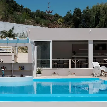 Kouros & By Hotelius *