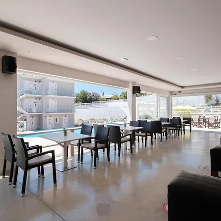 Kouros & By Hotelius Agios Stefanos Avliotes (Corfu)