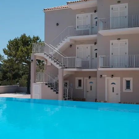 Kouros & By Hotelius Apartment