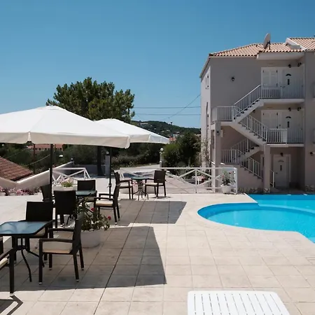 Apartment Kouros & By Hotelius *