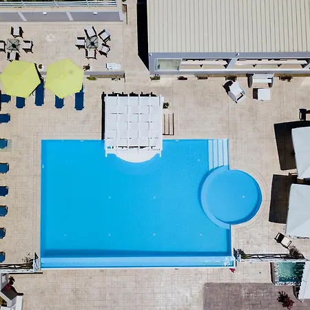 Apartment Kouros & By Hotelius *