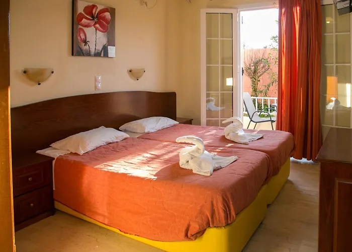 Kouros & By Hotelius Apartmán *